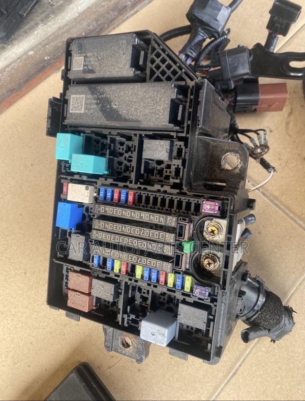 Honda Civic/HRV 2023 -24 Engine Fusebox photo 2
