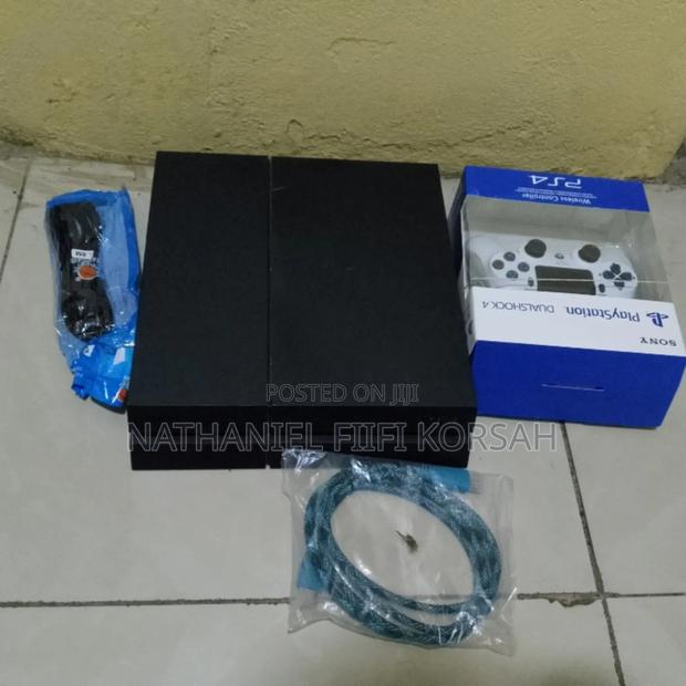 Ps4 Standard (500gb)With 7games(Jailbreak)