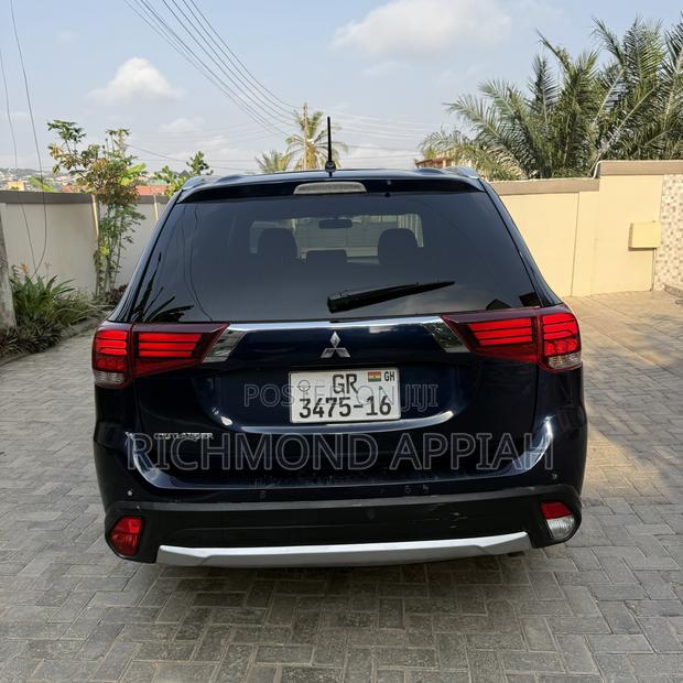 Mitsubishi Outlander SE FWD 2016 Blue