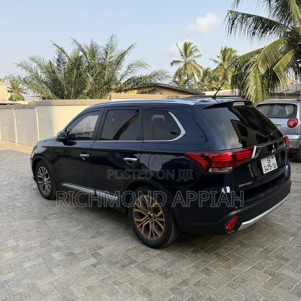 Mitsubishi Outlander SE FWD 2016 Blue