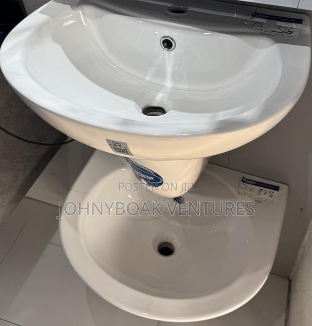 Short Stand Basin photo 3
