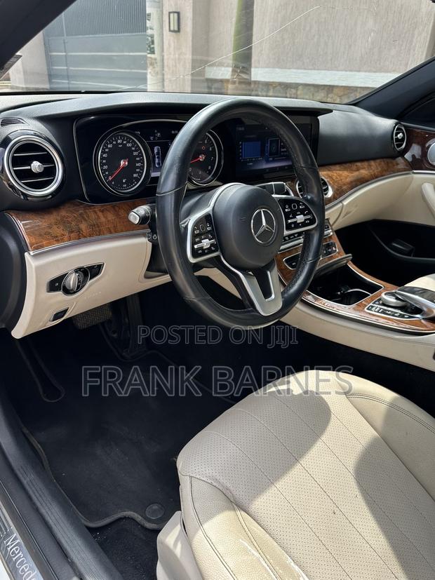 Mercedes-Benz E300 2019 White