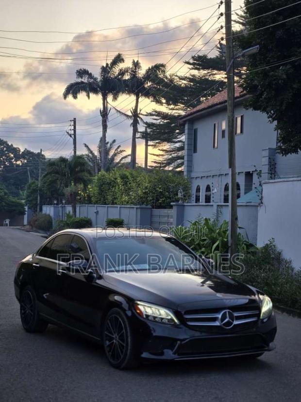 Mercedes-Benz C300 2020 Black
