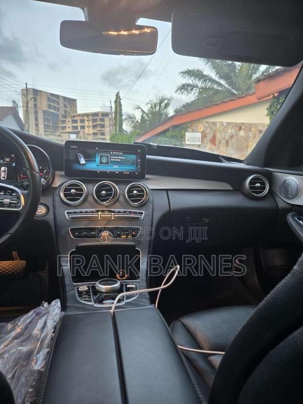 Mercedes-Benz C300 2020 Black