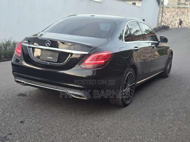 Mercedes-Benz C300 2020 Black
