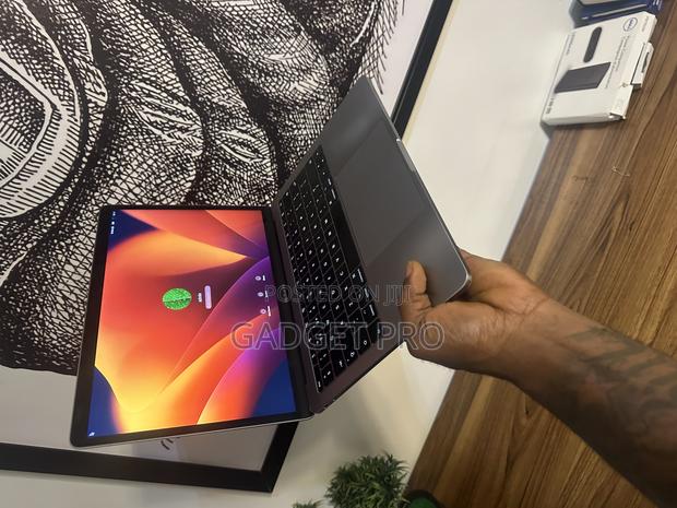 Laptop Apple MacBook Pro 2017 16GB Intel Core I7 SSD 512GB photo 4