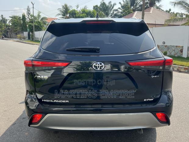 New Toyota Highlander XLE AWD 2024 Black
