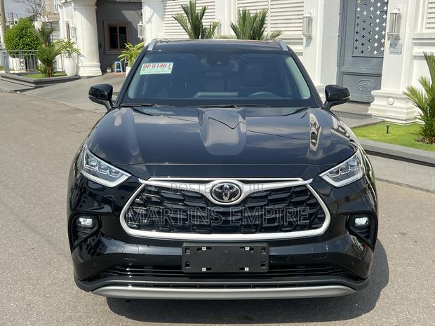 New Toyota Highlander XLE AWD 2024 Black