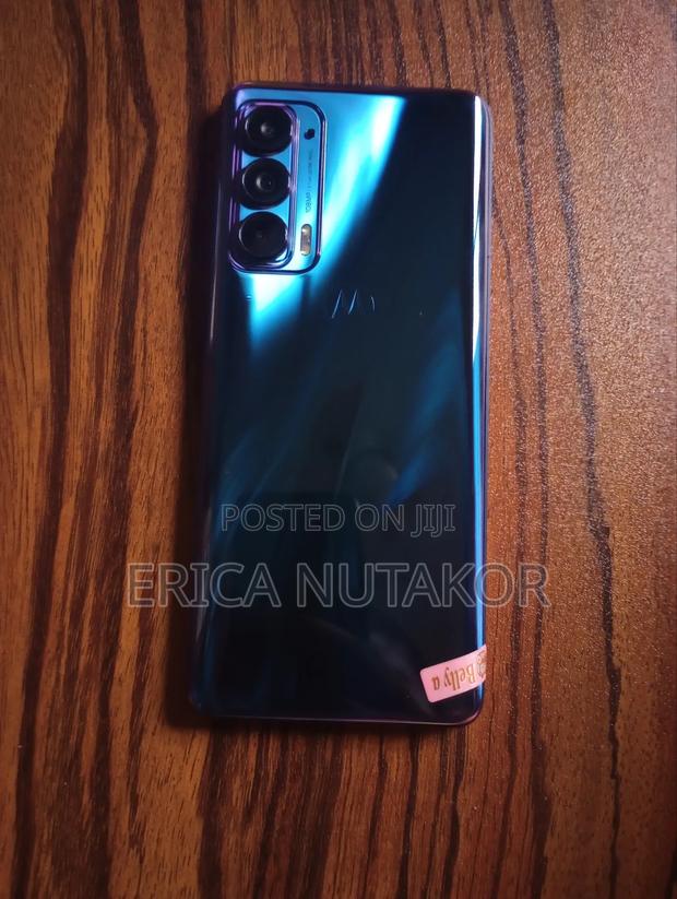 Motorola Edge 5G UW (2021) 256 GB Blue photo 3