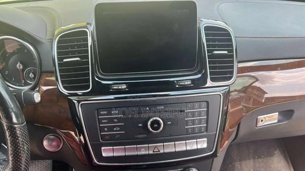 Mercedes-Benz GLS-Class GLS450 4MATIC 2018 Black photo 5