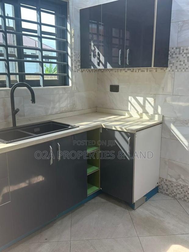 3bdrm House in Ashaley Botwe By, School Junction for sale photo 6
