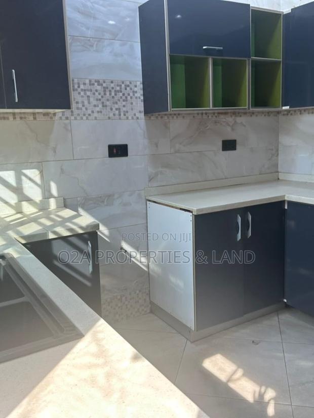 3bdrm House in Ashaley Botwe By, School Junction for sale photo 7