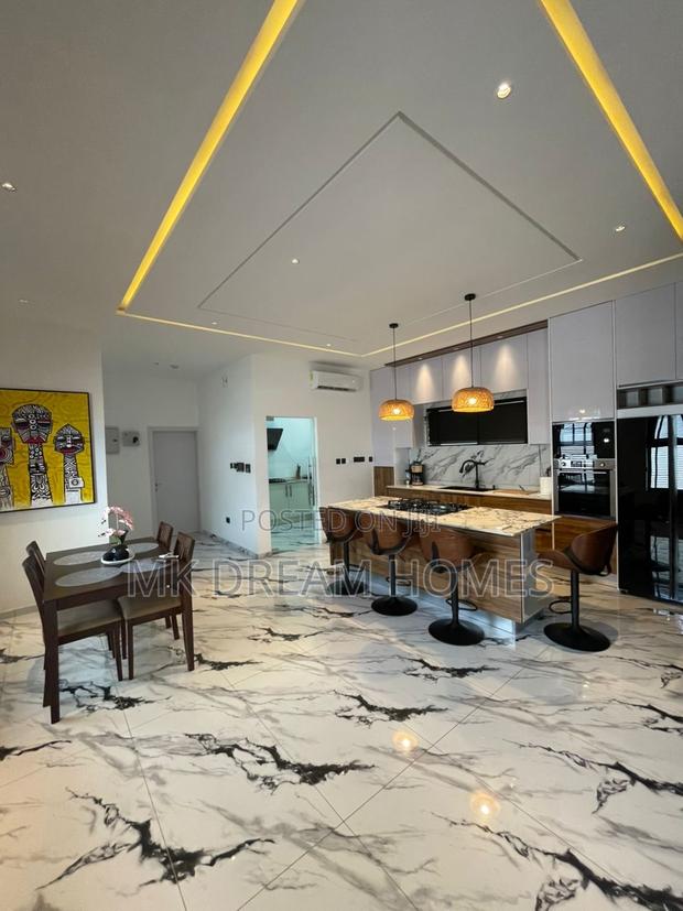 Furnished 4bdrm Mansion in School Junction for rent photo 5