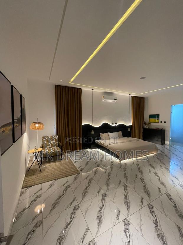 Furnished 4bdrm Mansion in School Junction for rent photo 10