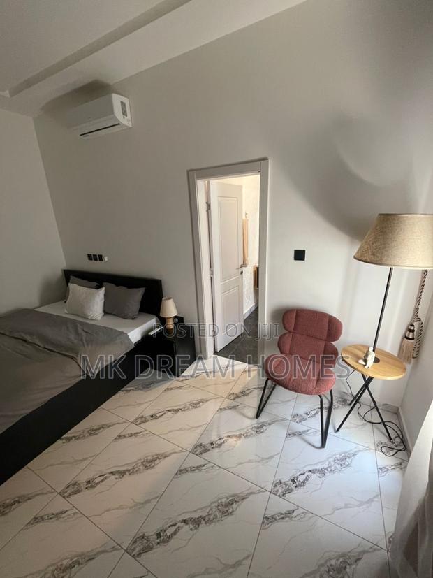 Furnished 4bdrm Mansion in School Junction for rent photo 11