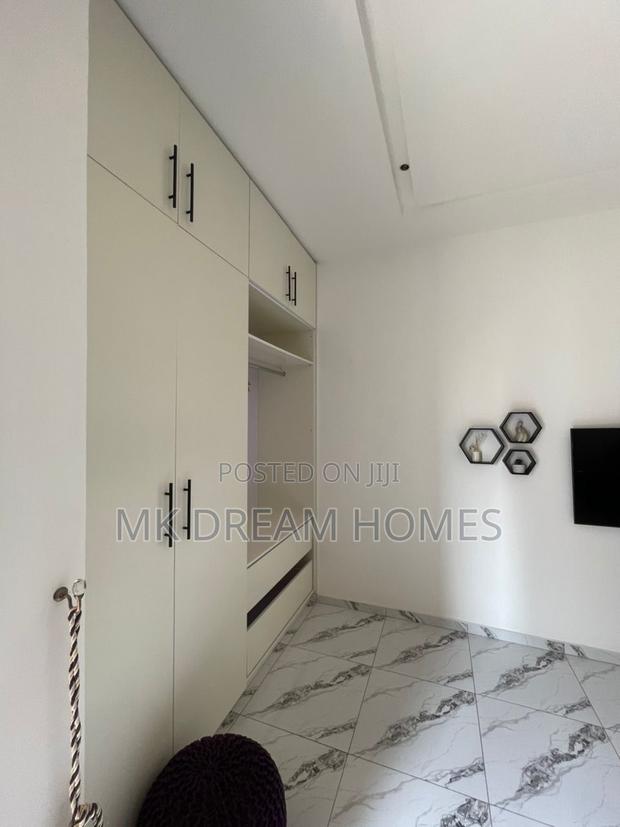 Furnished 4bdrm Mansion in School Junction for rent photo 12