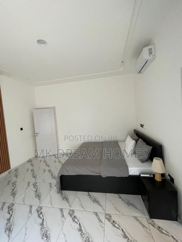 Furnished 4bdrm Mansion in School Junction for rent photo 14