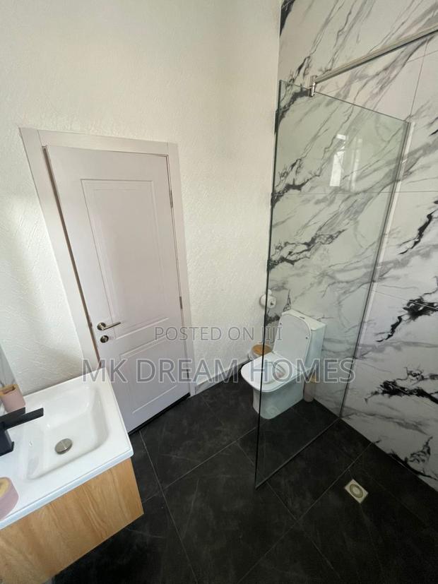 Furnished 4bdrm Mansion in School Junction for rent photo 17