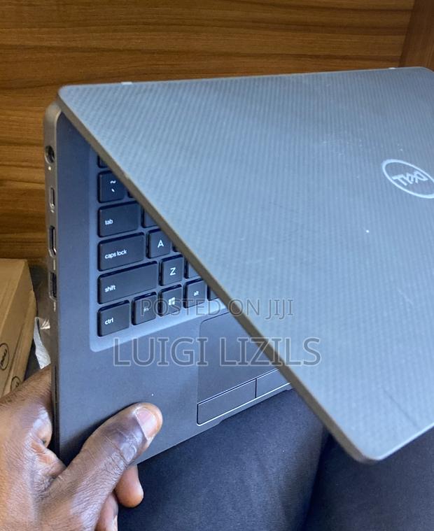 New Laptop Dell Latitude 7390 8GB Intel Core I5 eMMC 256GB photo 2