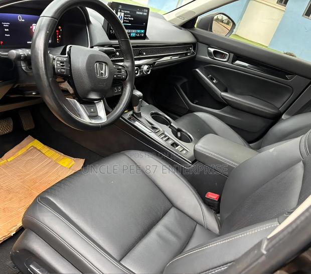 Honda Civic Touring 2022 Black photo 7