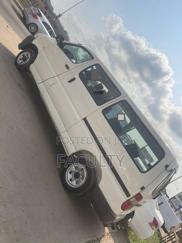 Toyota HiAce 2008 White