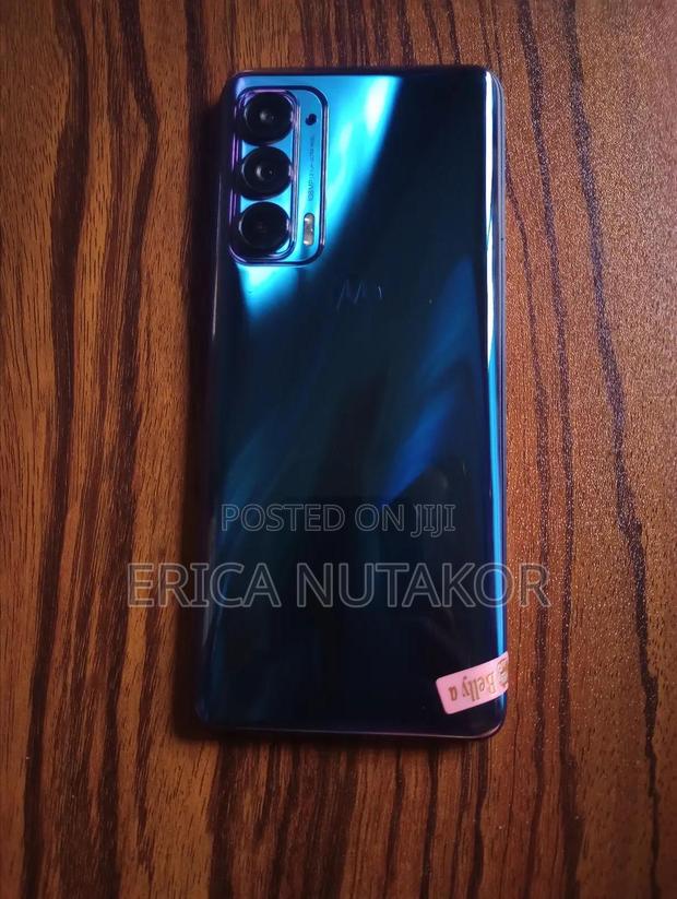Motorola Edge 5G UW (2021) 256 GB Blue photo 4