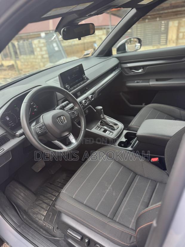 Honda CR-V 2024 Gray photo 5