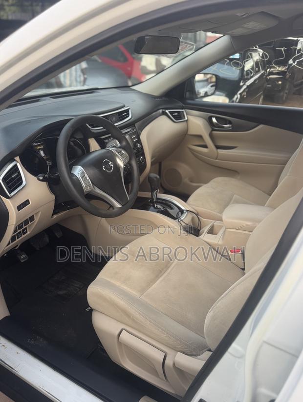 Nissan Rogue 2015 White photo 2