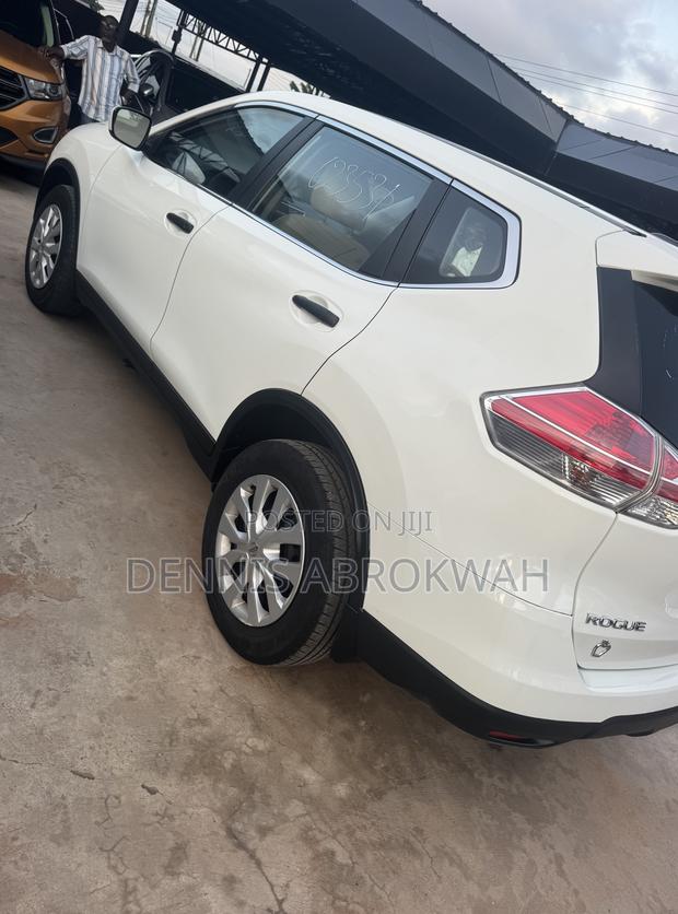 Nissan Rogue 2015 White photo 5