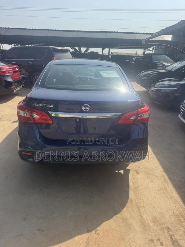 Nissan Sentra 2016 Blue photo 3