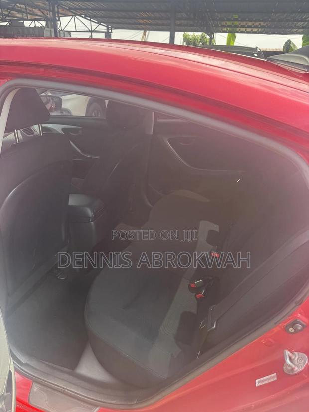 Hyundai Elantra 2014 Red photo 3