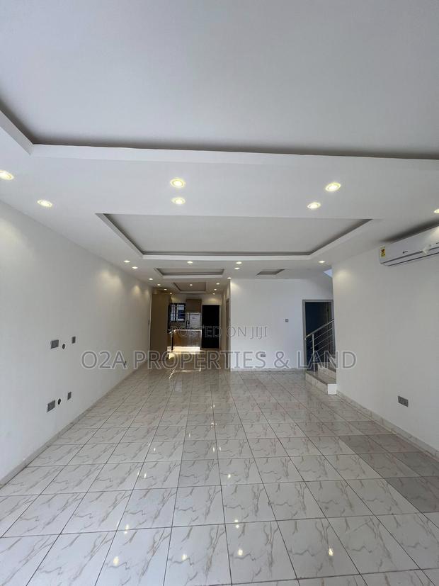 4bdrm House in Ashaley Botwe, Lake Side Estate for rent photo 7