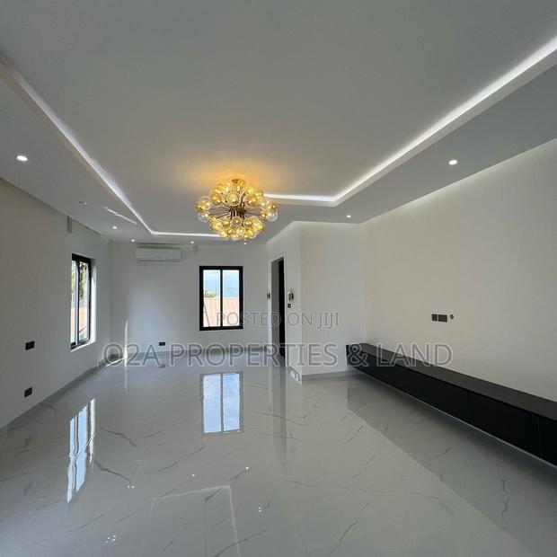 4bdrm House in Ashaley Botwe, Lake Side Estate for sale photo 4