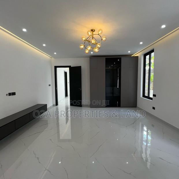 4bdrm House in Ashaley Botwe, Lake Side Estate for sale photo 9