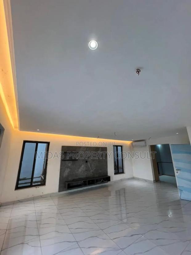 5bdrm House in Adjiringanor, Adjiriganor for sale photo 13