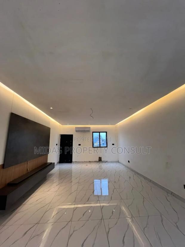 5bdrm House in Adjiringanor, Adjiriganor for sale photo 19
