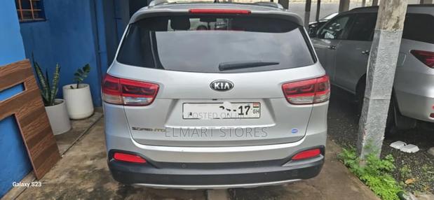 Kia Sorento 2017 Silver