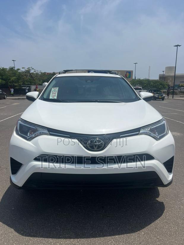 Toyota RAV4 2018 White