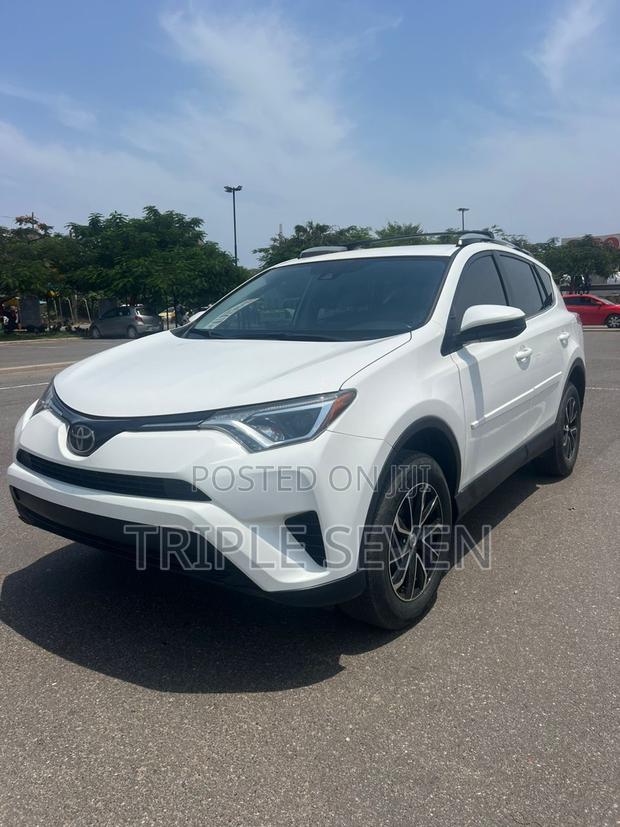 Toyota RAV4 2018 White