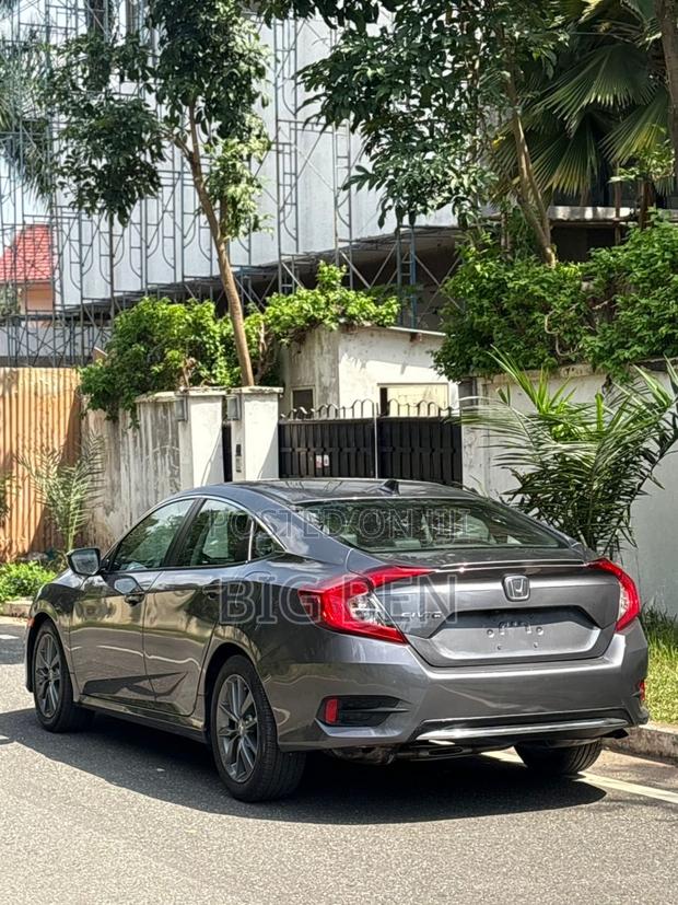 Honda Civic Sport Sedan 2019 Gray