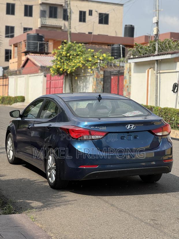 Hyundai Elantra SE Sedan FWD (1.8L 4cyl 6A) 2016 Blue