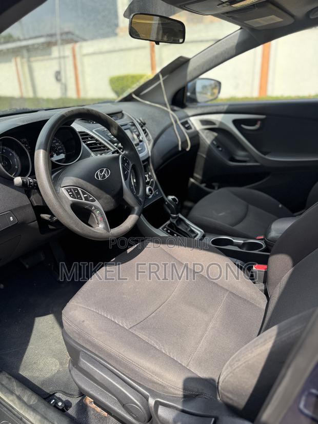 Hyundai Elantra SE Sedan FWD (1.8L 4cyl 6A) 2016 Blue