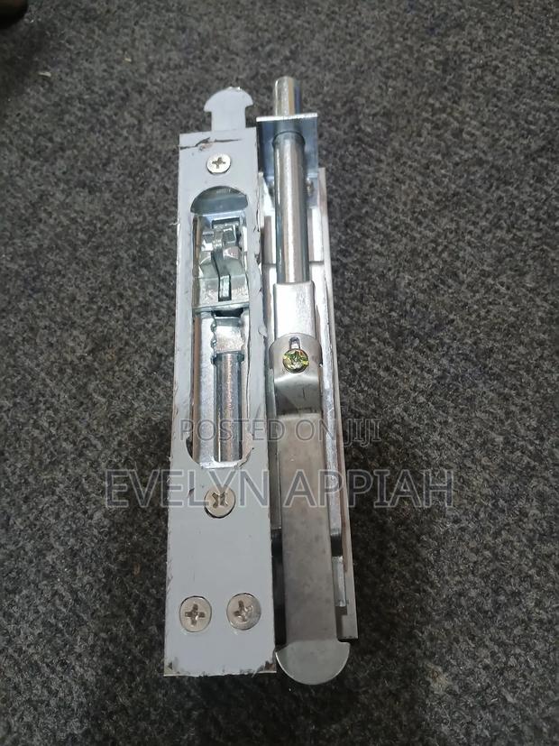 China Door Flushbolt photo 3
