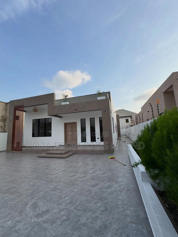 3bdrm House in East Legon Hills for sale photo 2
