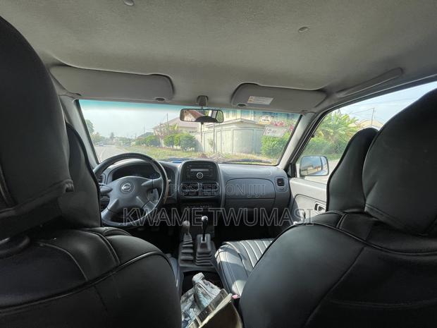 Nissan Hardbody 2019 White