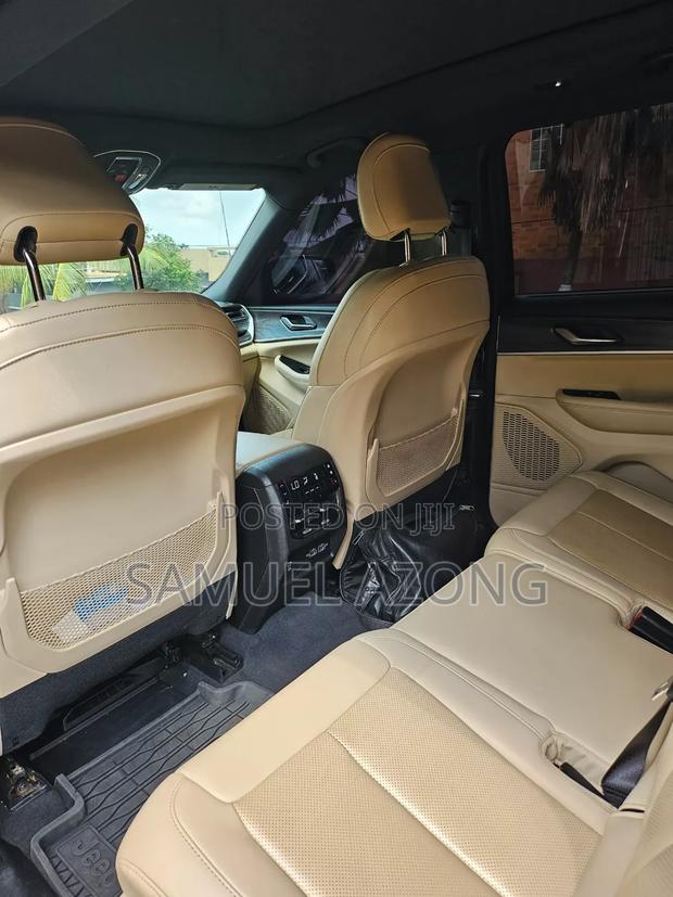 Jeep Grand Cherokee L Limited 4WD 2024 Black