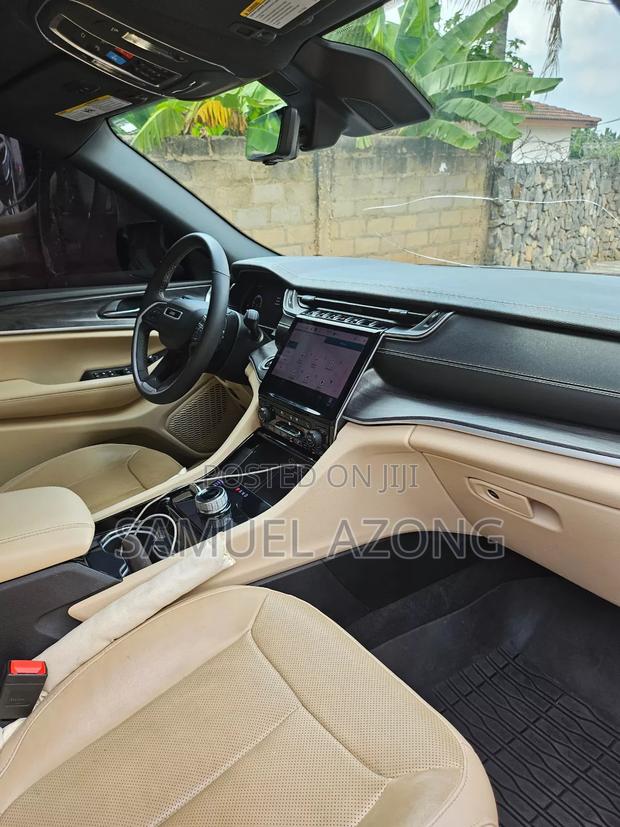 Jeep Grand Cherokee L Limited 4WD 2024 Black