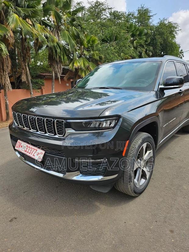 Jeep Grand Cherokee L Limited 4WD 2024 Black