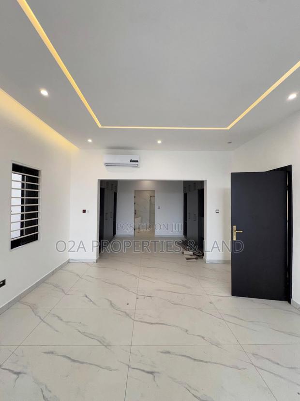 4bdrm House in East Legon Hills for sale photo 8