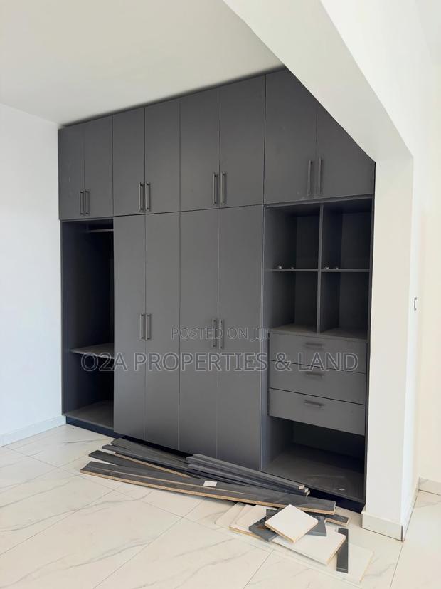 4bdrm House in East Legon Hills for sale photo 9
